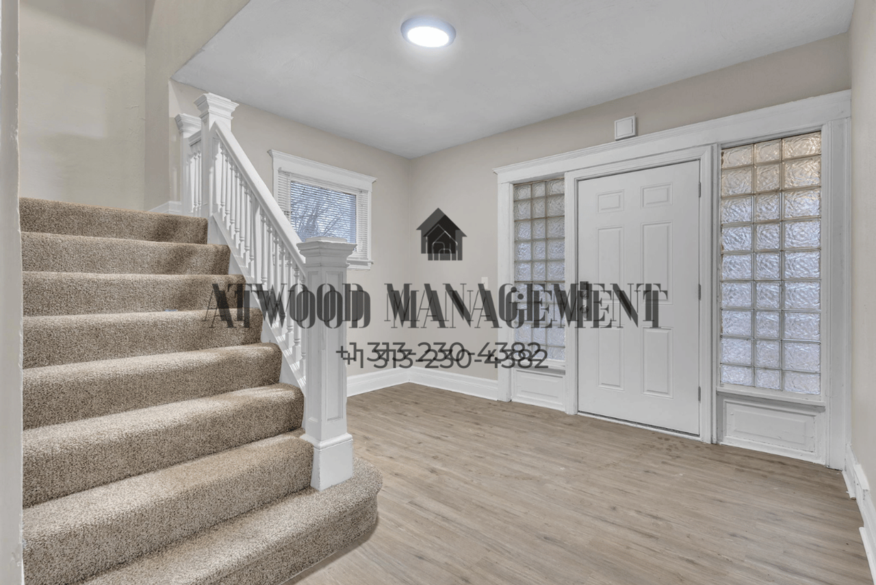 168 Beresford St - Photo 2 of 12