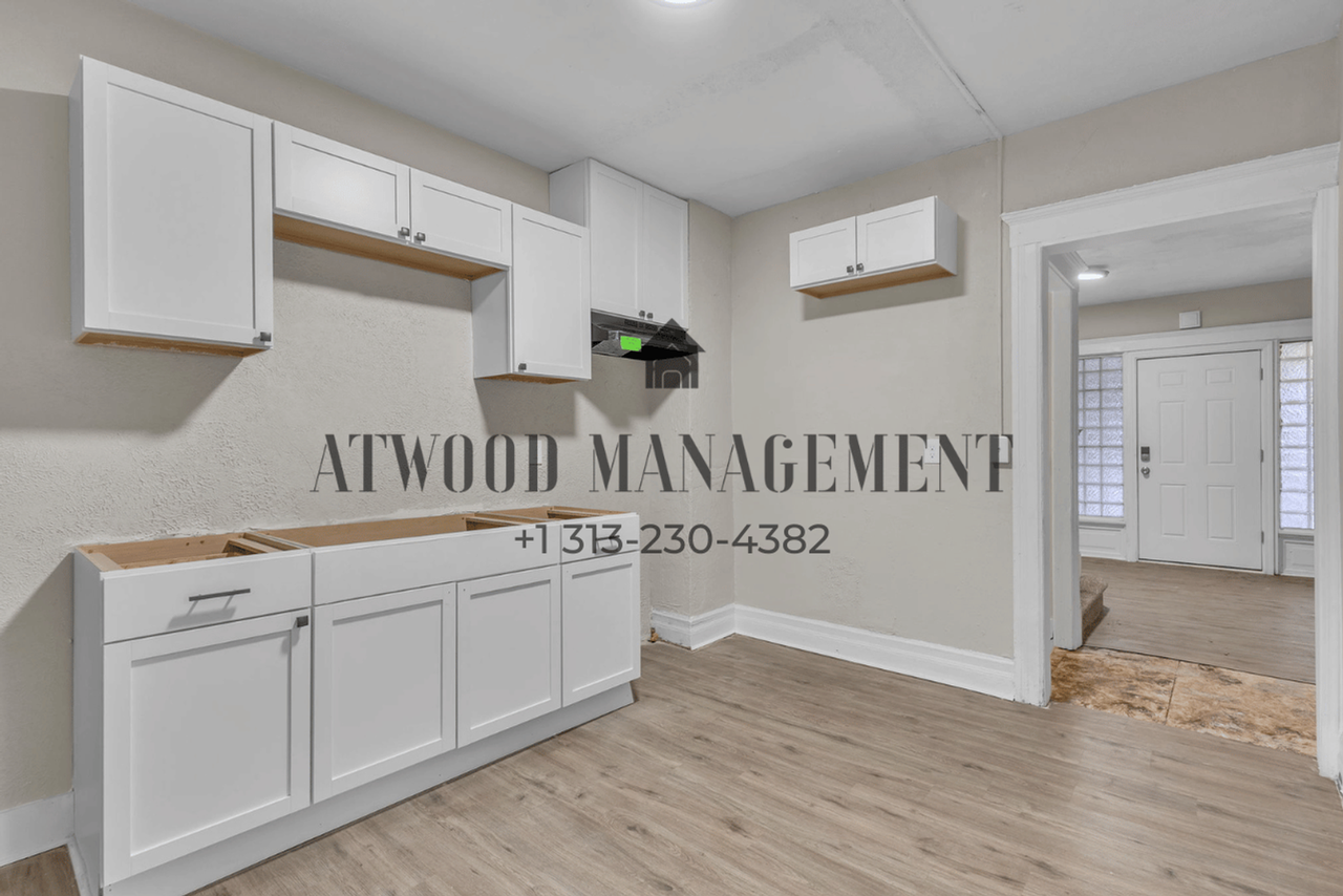 168 Beresford St - Photo 5 of 12