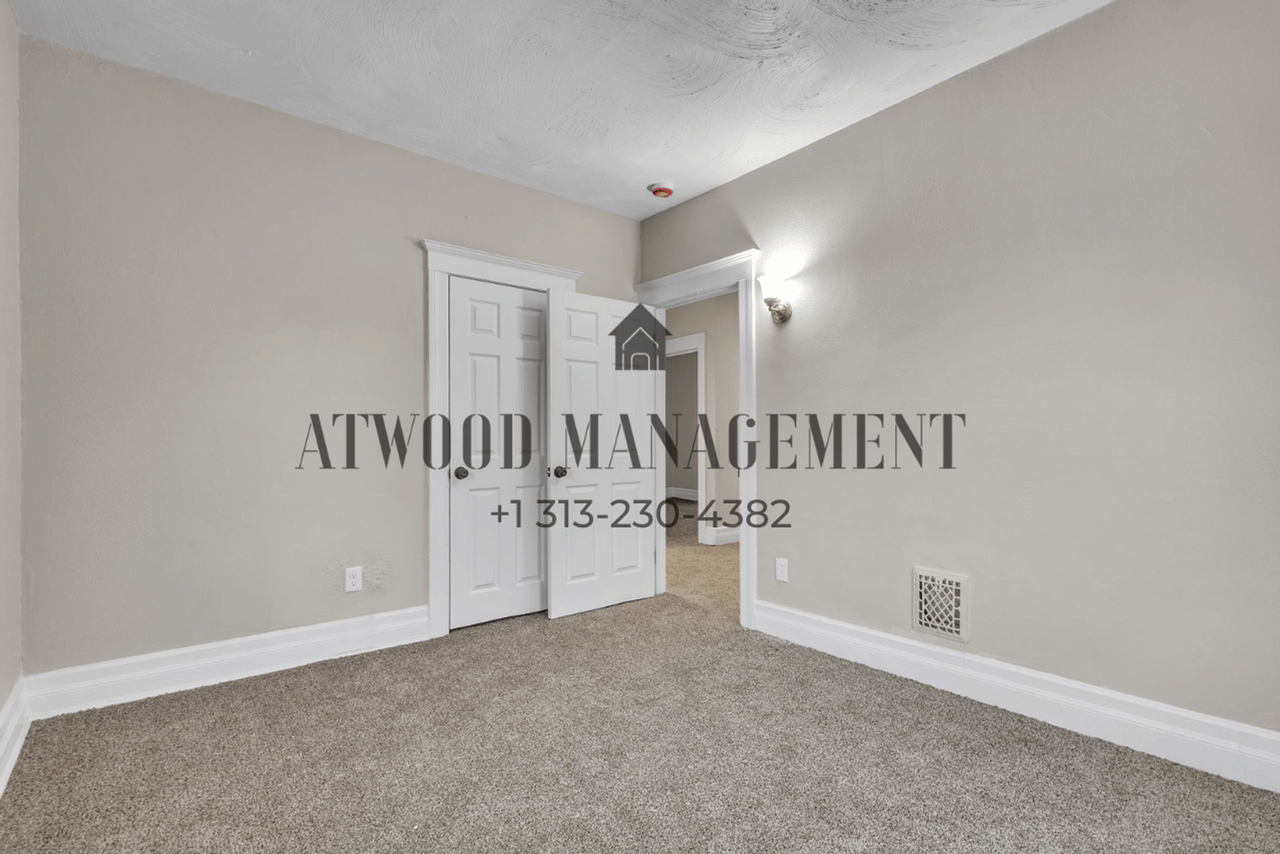 168 Beresford St - Photo 7 of 12