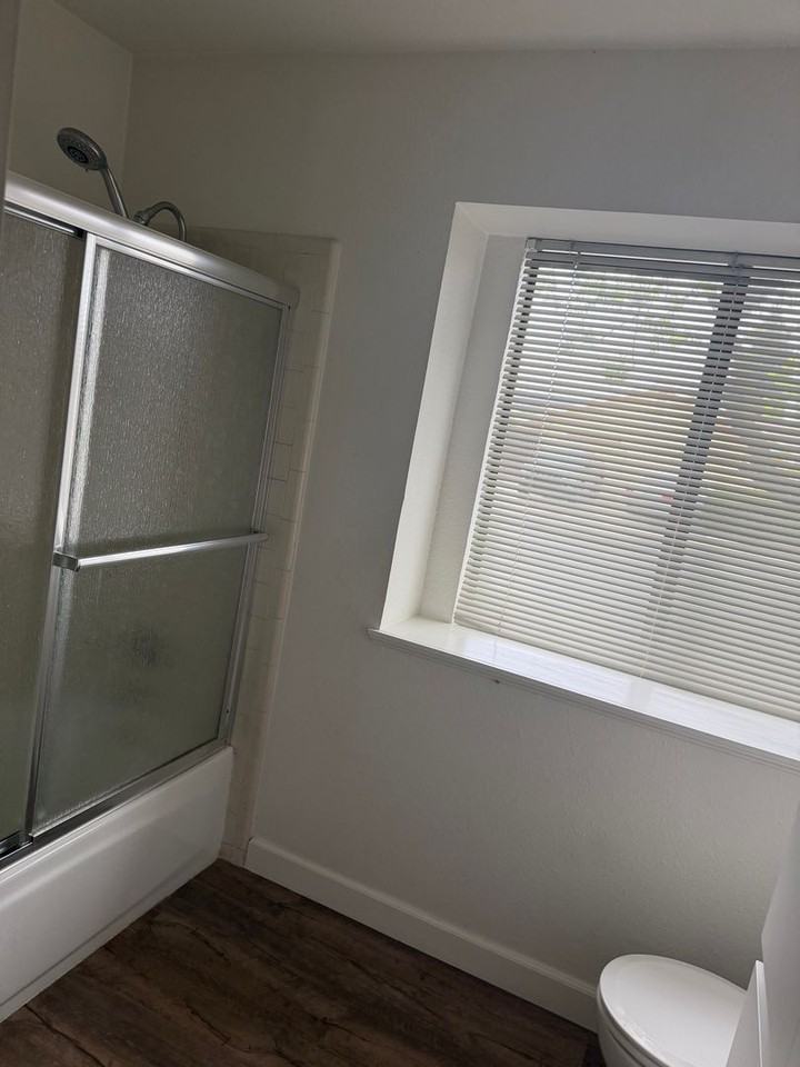 1693 Arlington Ct - Photo 6 of 8