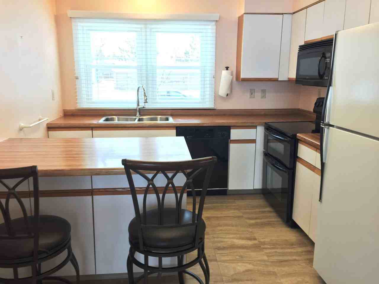 119 Mitchell Cir - Photo 4 of 17