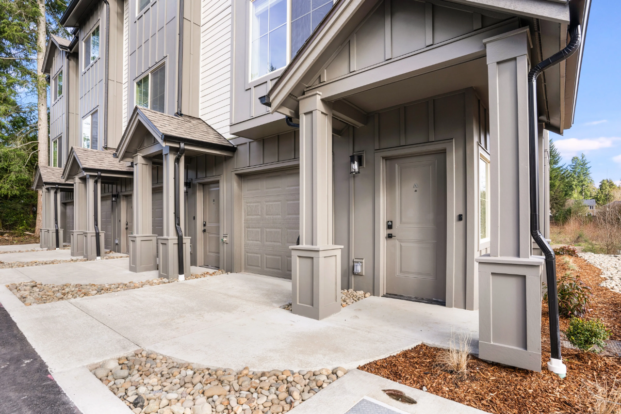 The Vicara Apartments & Townhomes - Photo 5 of 50