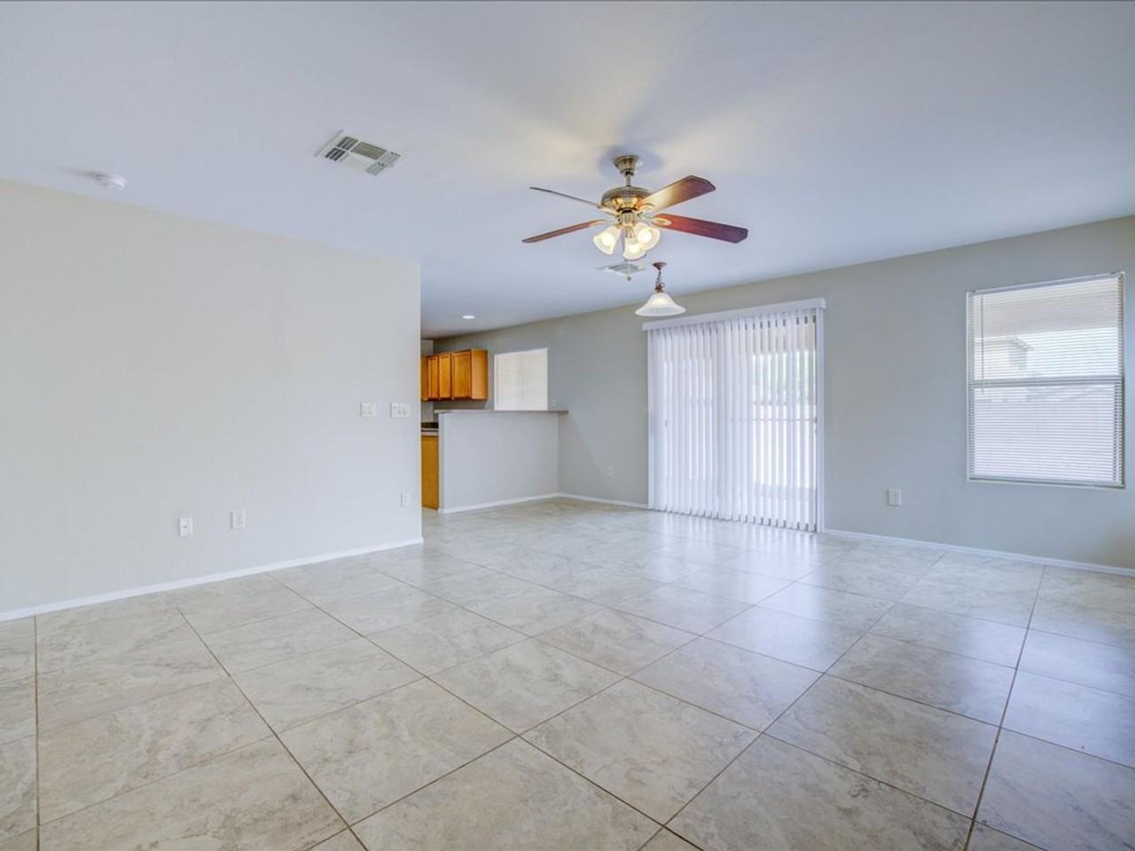 11854 W Thomas Arron Dr - Photo 5 of 29