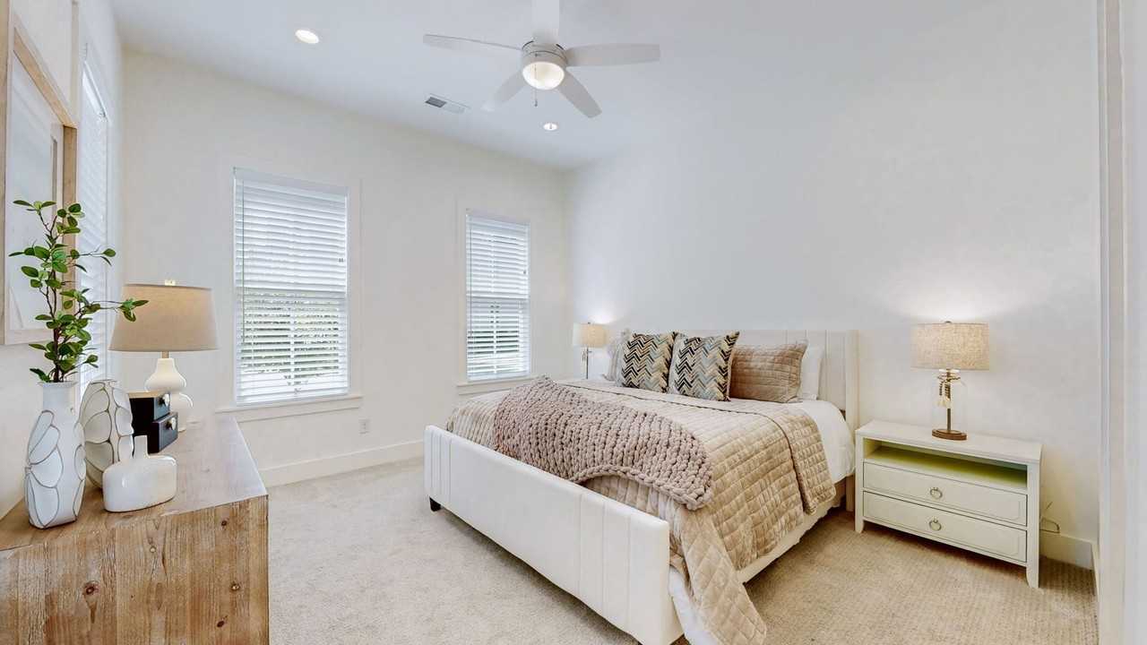 409 Herringbone Ct - Photo 4 of 34