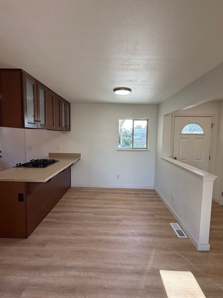 420 Anson Ave - Photo 3 of 18