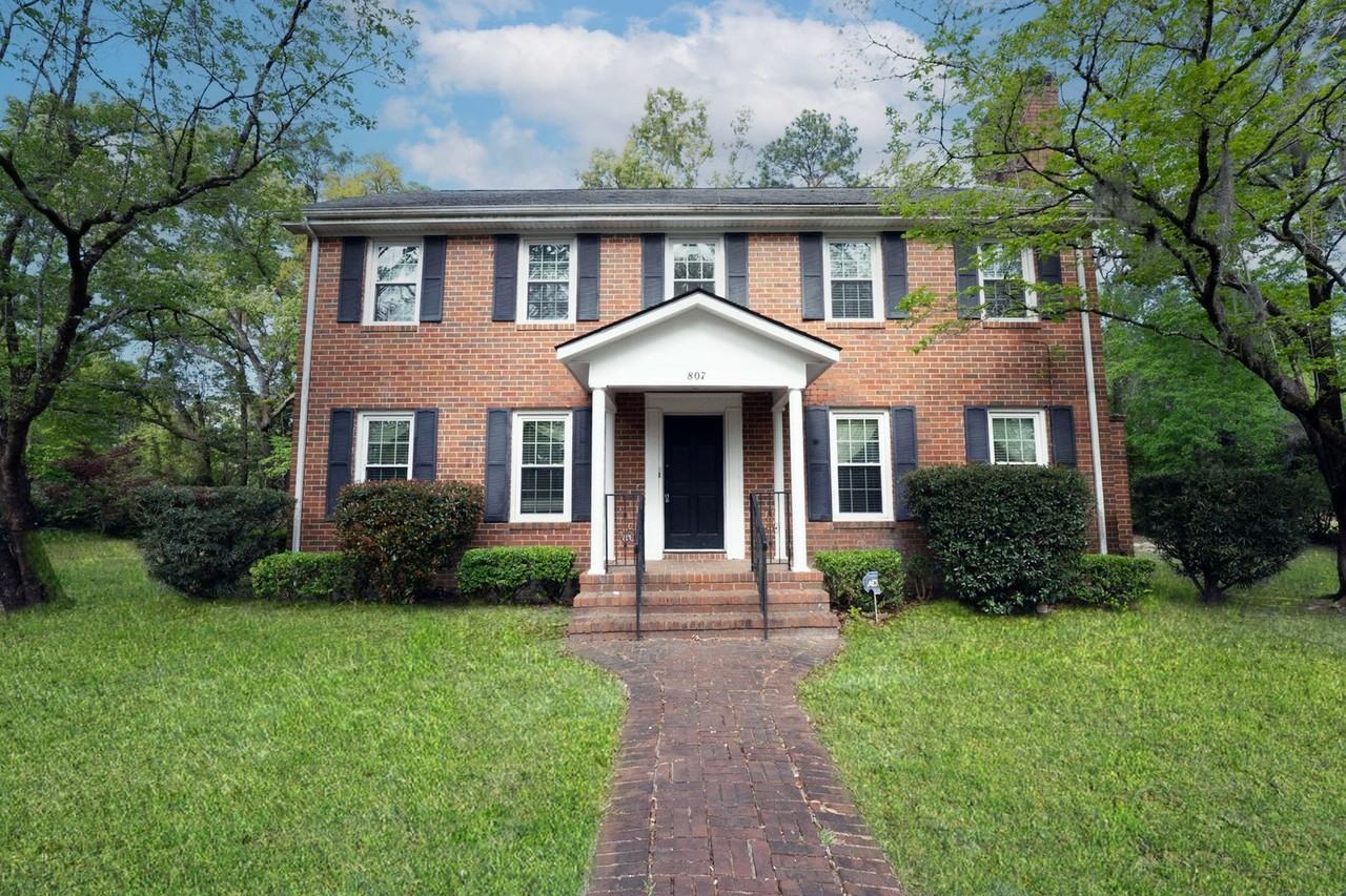 807 Kings Rd - Photo 2 of 42