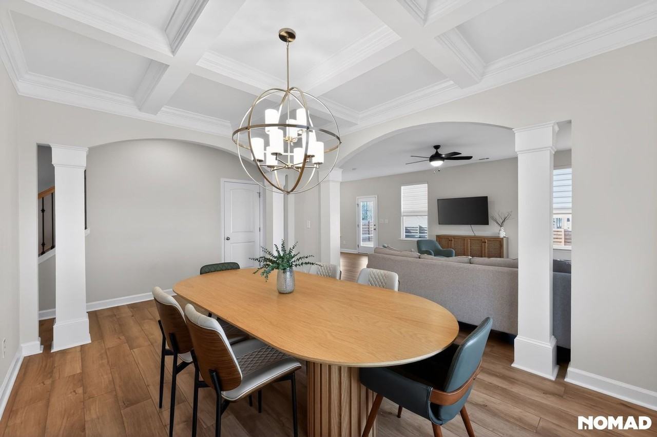 18 S Maple Walk Dr - Photo 4 of 26