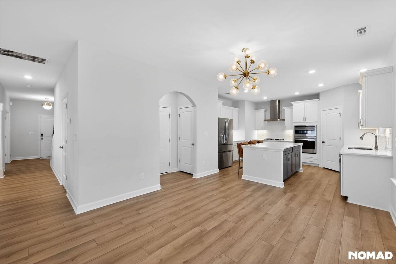 18 S Maple Walk Dr - Photo 7 of 26