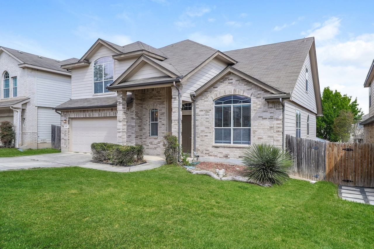 11607 Lemonmint Pkwy - Photo 2 of 17