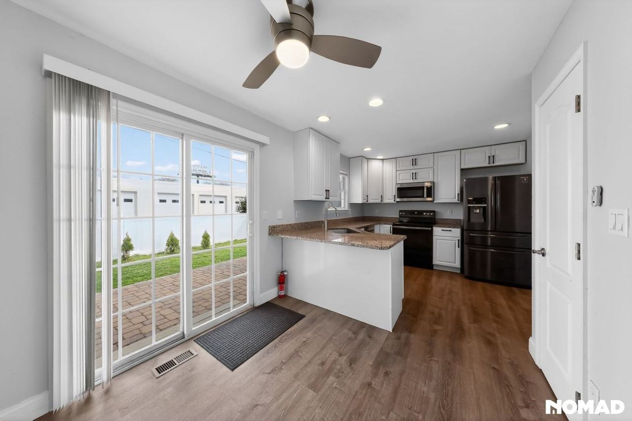 1007 Liberty Rd - Photo 2 of 30