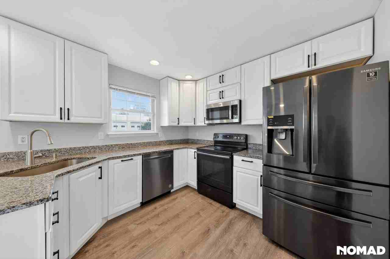 1007 Liberty Rd - Photo 3 of 30