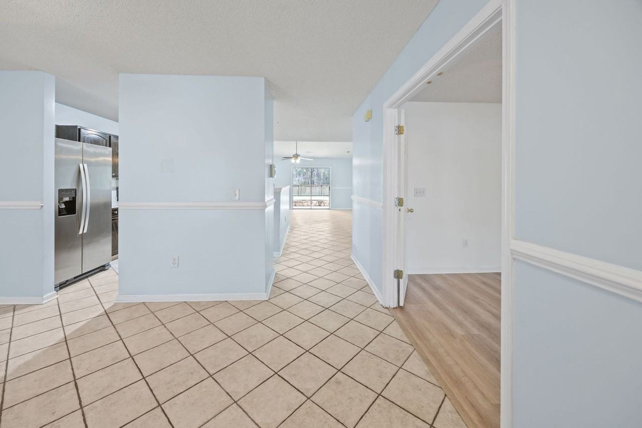 5067 5067 Thorton Dr - Photo 4 of 50