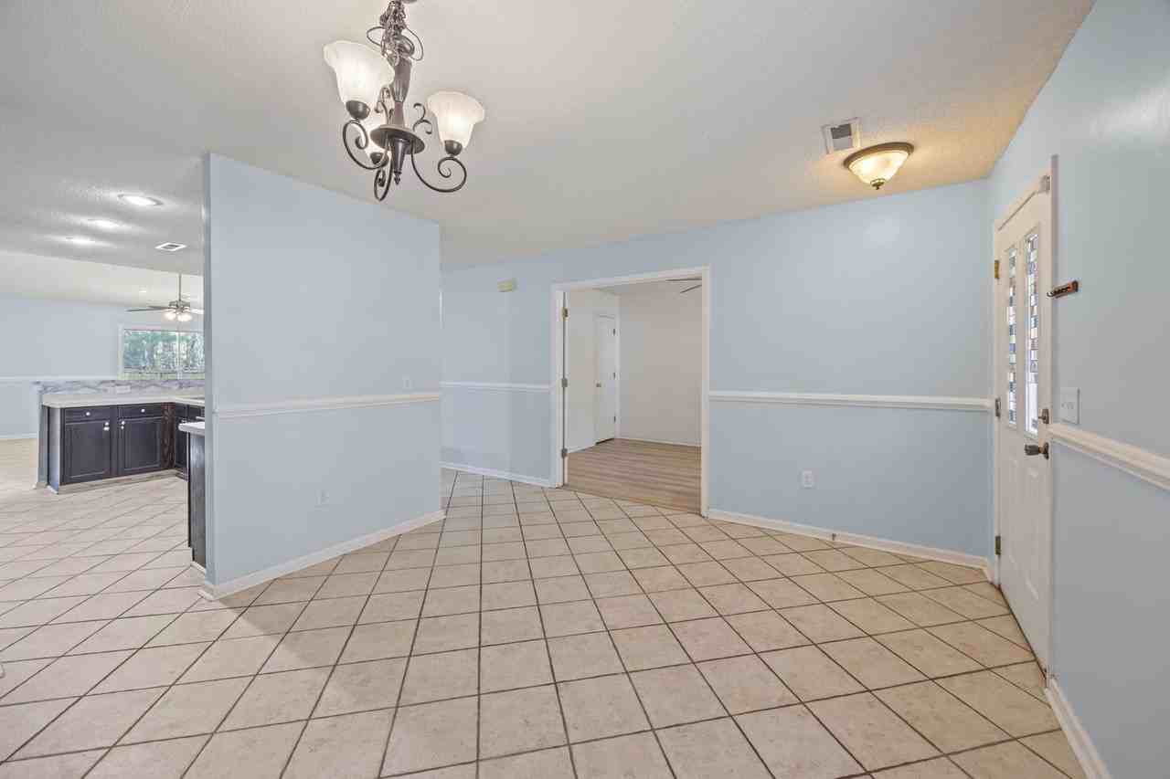 5067 5067 Thorton Dr - Photo 6 of 50