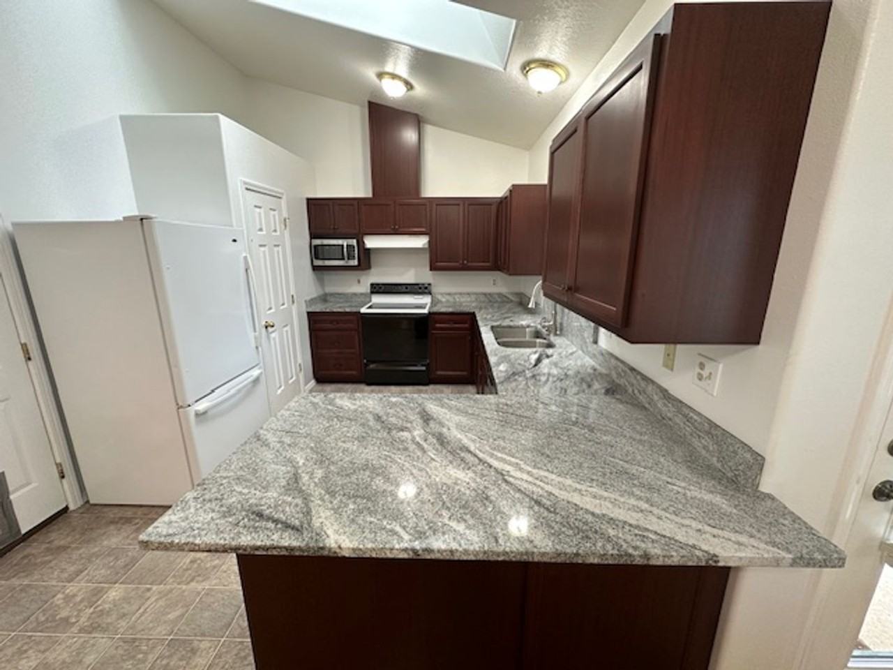 2102 S 8th St - Photo 7 of 21