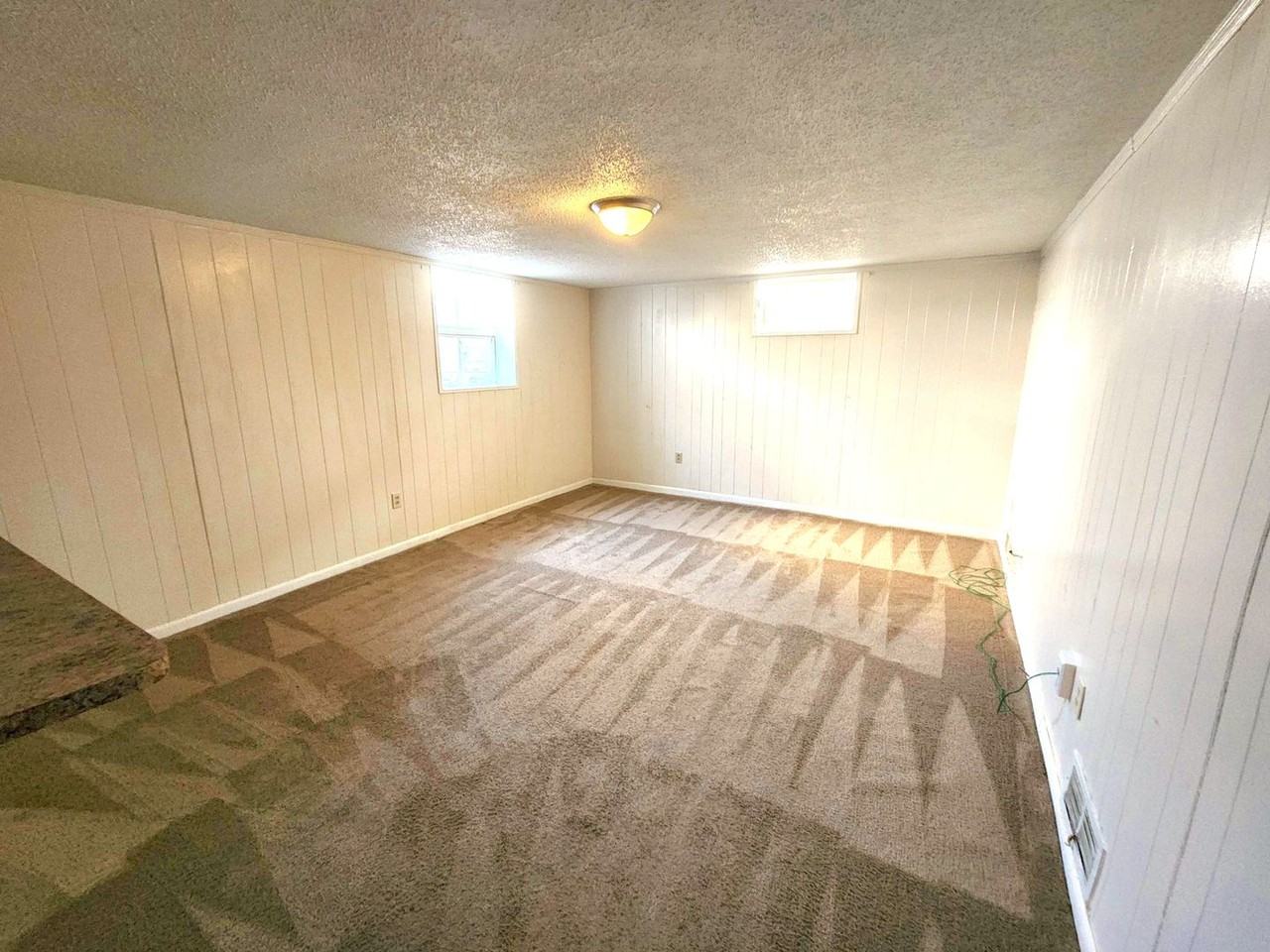 1239 Sw Oakley Ave #B1 - Photo 2 of 10