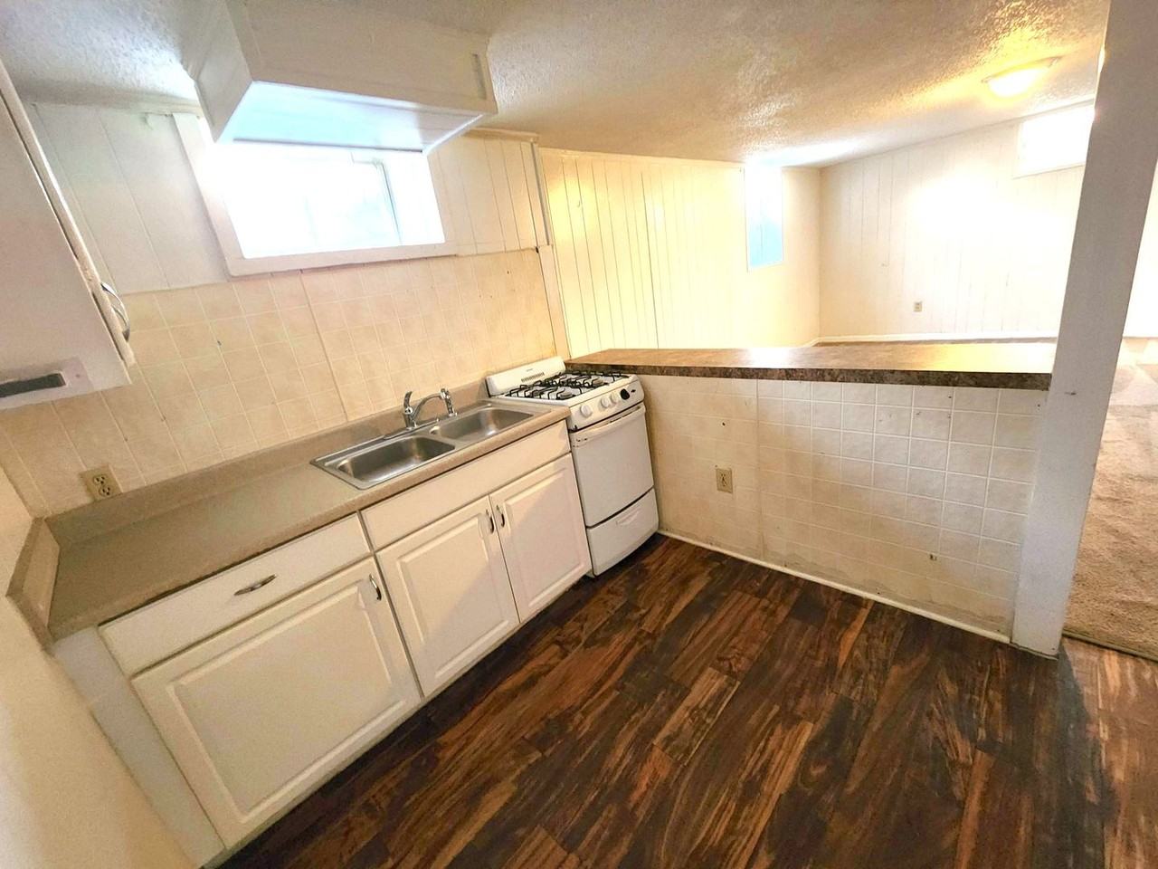 1239 Sw Oakley Ave #B1 - Photo 4 of 10