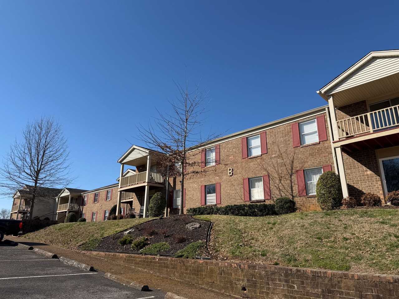 Charlestown Square Apartments - Photo 5 of 11