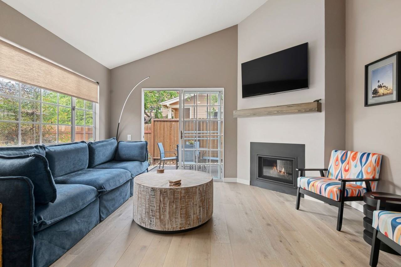 1206 Blanchard St - Photo 6 of 25