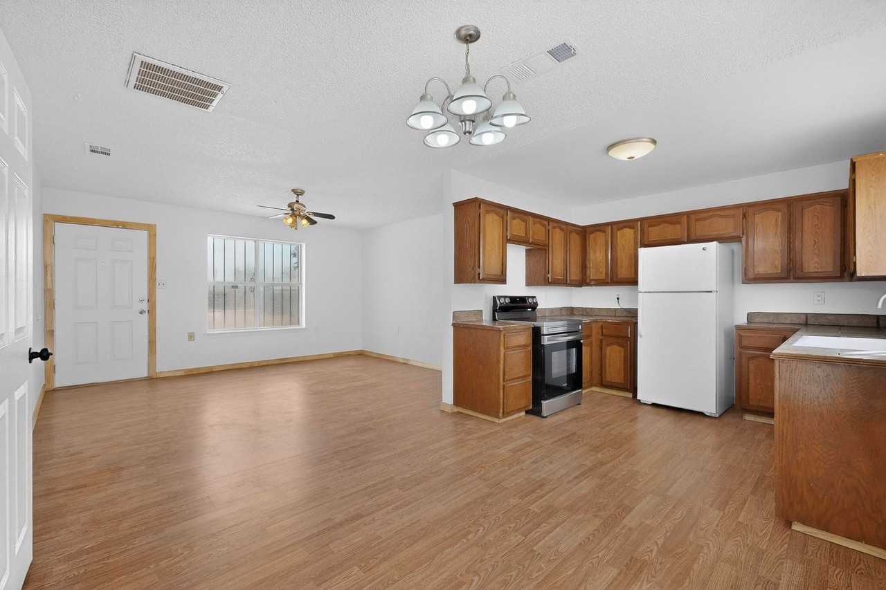 5508 Cleo Rd Sw - Photo 4 of 41