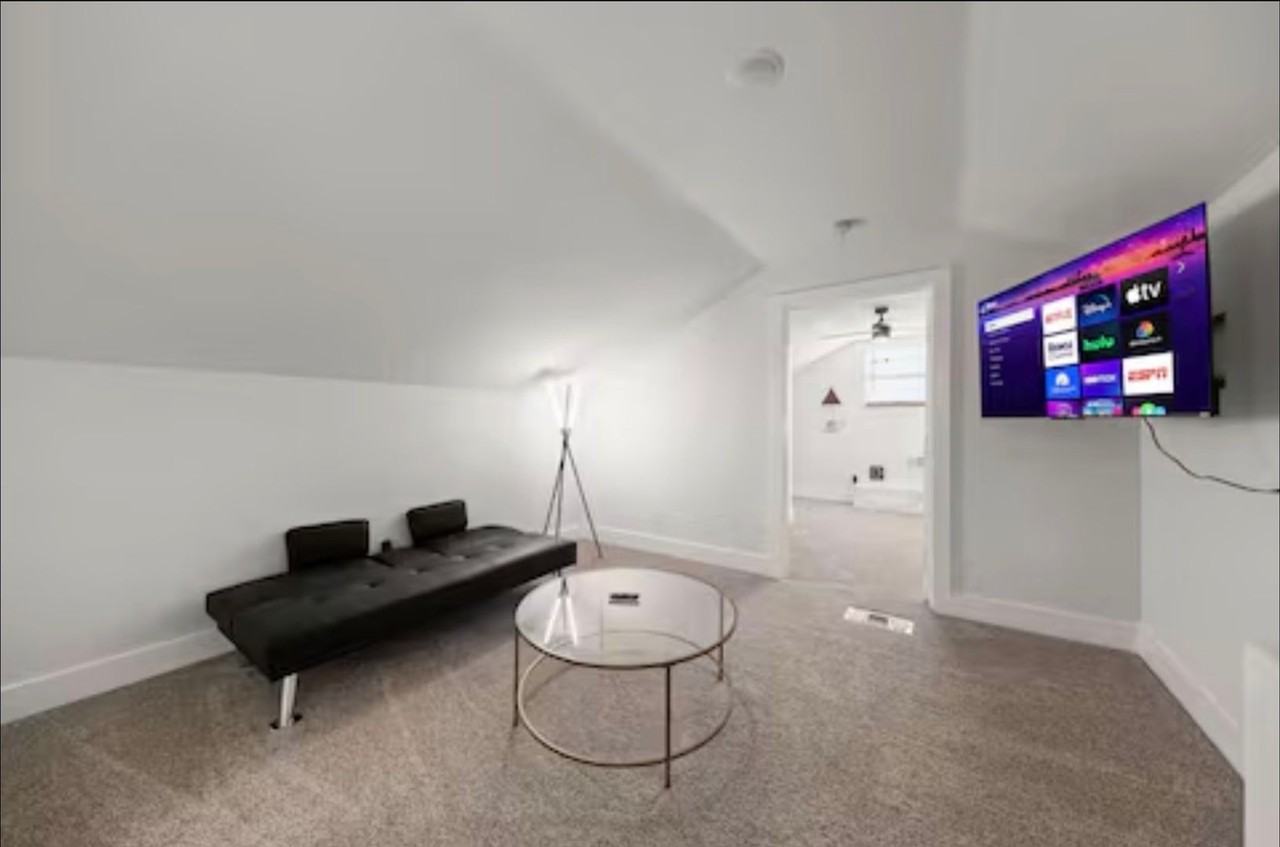 16502 Fox Knl - Photo 2 of 37