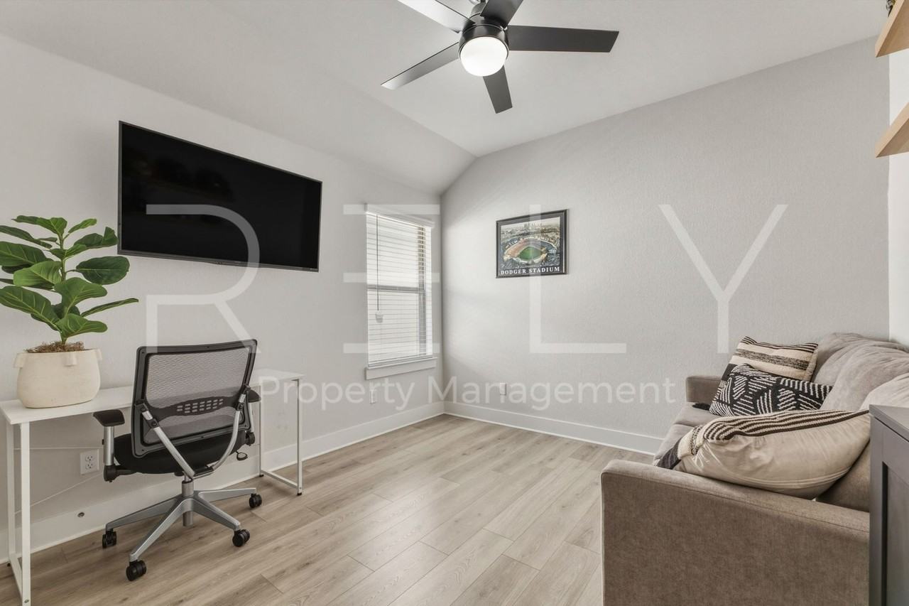 4505 Post Loop - Photo 7 of 50