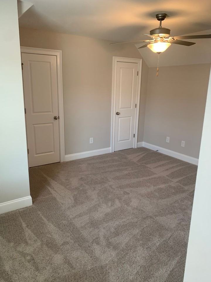 1960 Armistead Ln - Photo 2 of 10