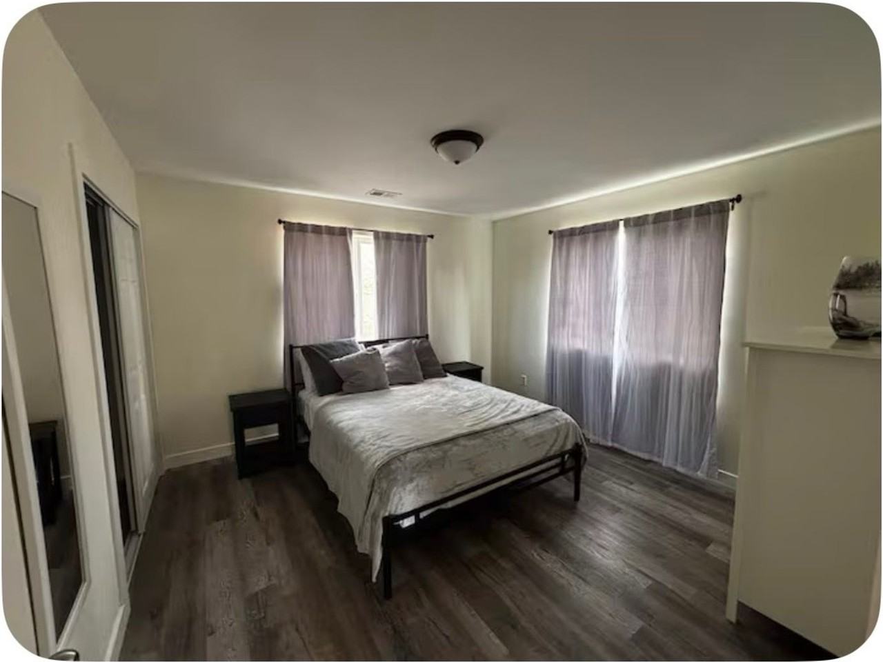 226 S Meade St - Photo 4 of 9