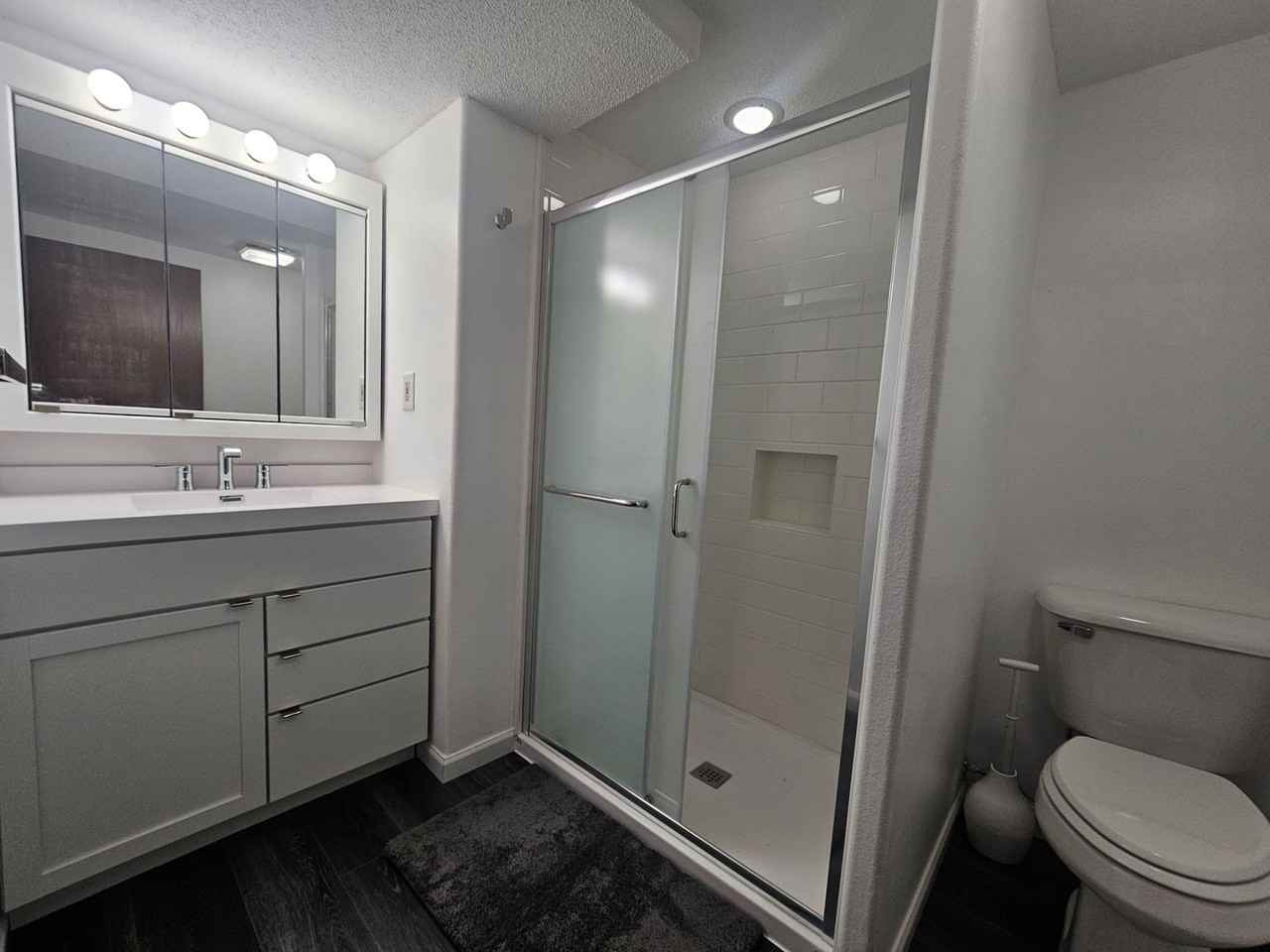 319 Prairie Ave - Photo 4 of 16