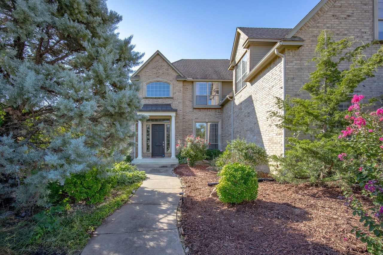 1032 W Lindsey St #A - Photo 3 of 37