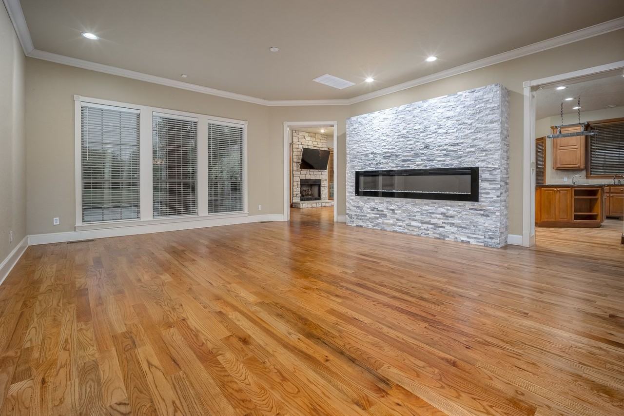 1032 W Lindsey St #A - Photo 5 of 37