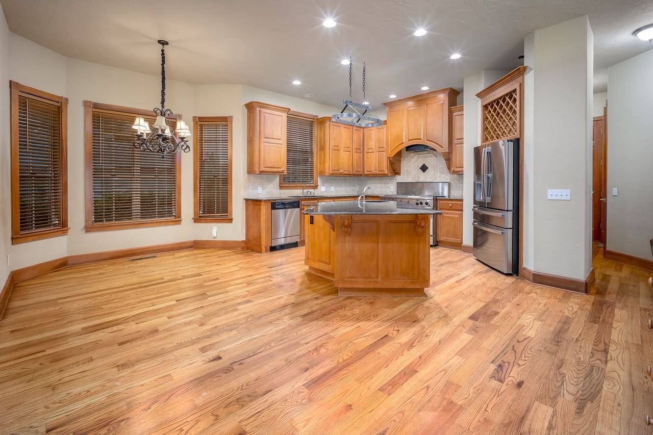 1032 W Lindsey St #A - Photo 7 of 37