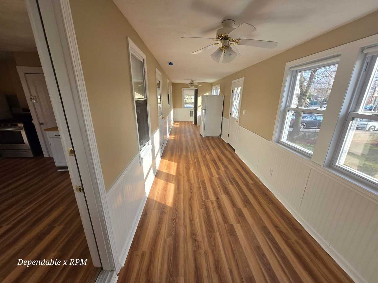 232 Nahatan St - Photo 4 of 31