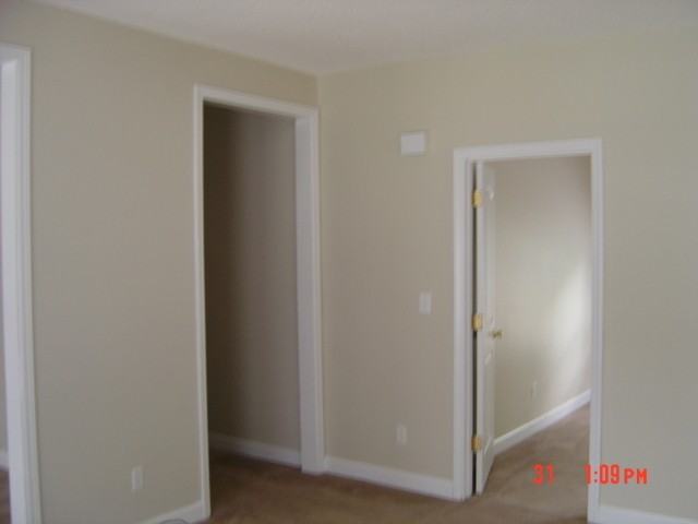 1001 Glenwood Ave - Photo 3 of 9