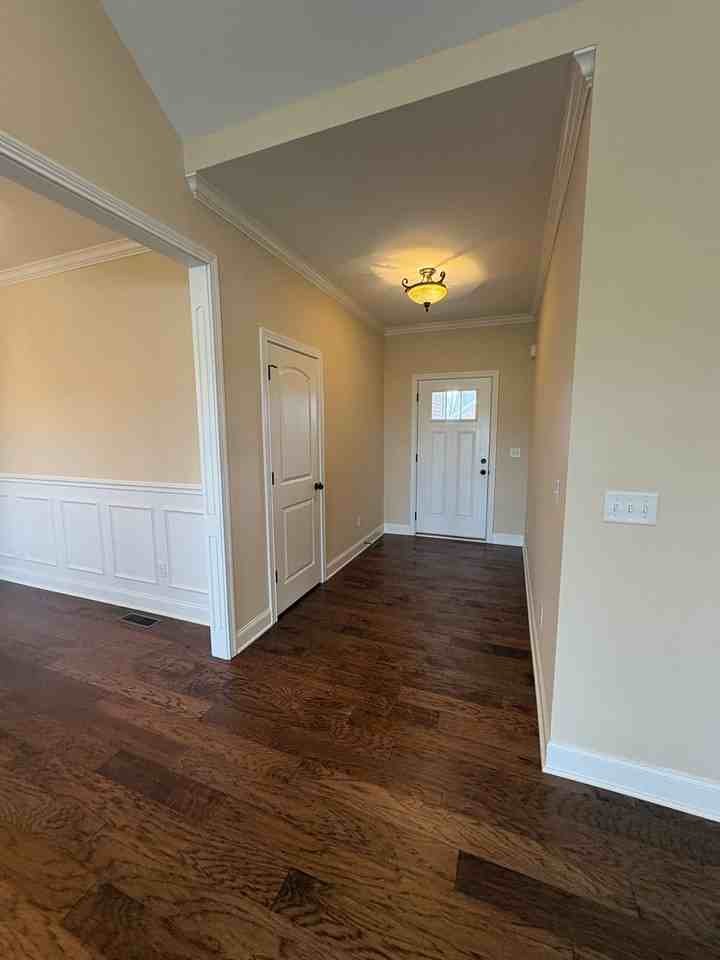 3020 Equestrian Ct - Photo 5 of 18