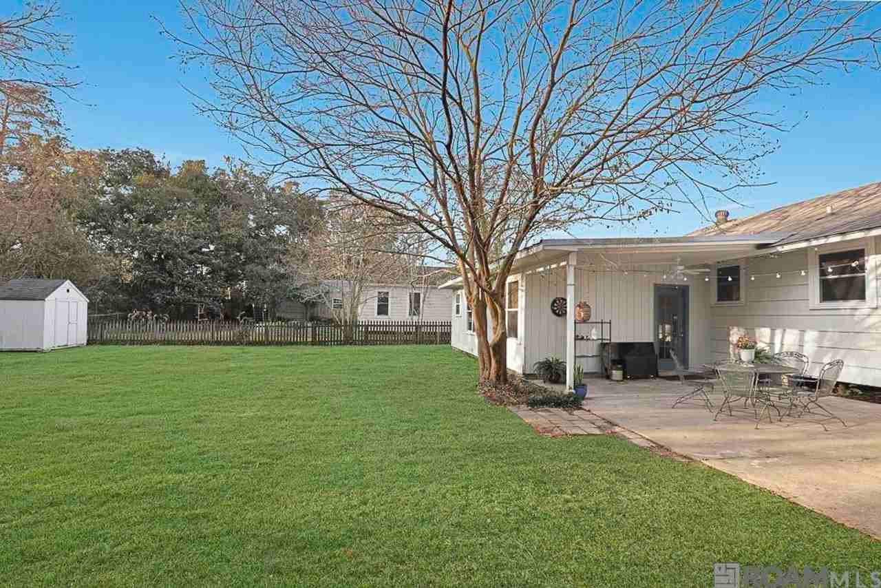 1338 Aberdeen Ave - Photo 2 of 4