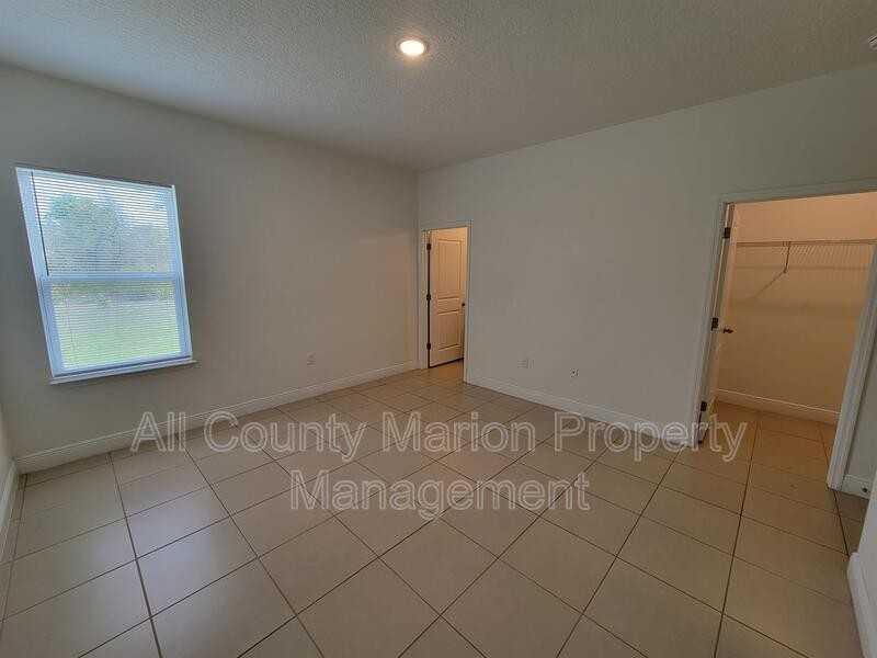 405 Marion Oaks Ln - Photo 6 of 14