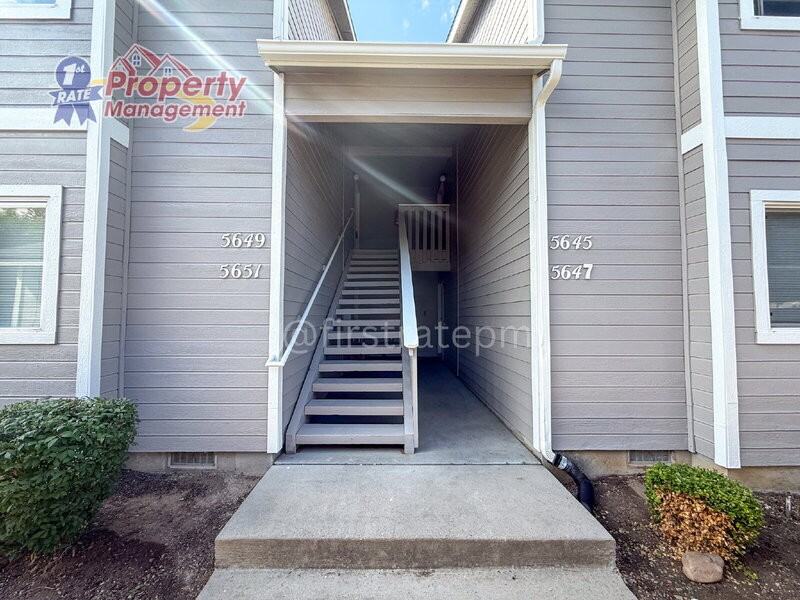 5651 W Dorian Ln - Photo 2 of 21