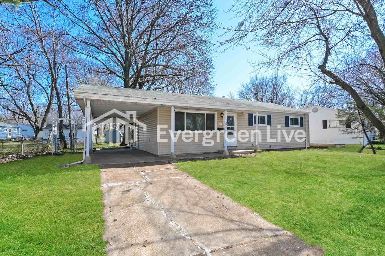 1220 S Waterford Dr - Photo 2 of 15