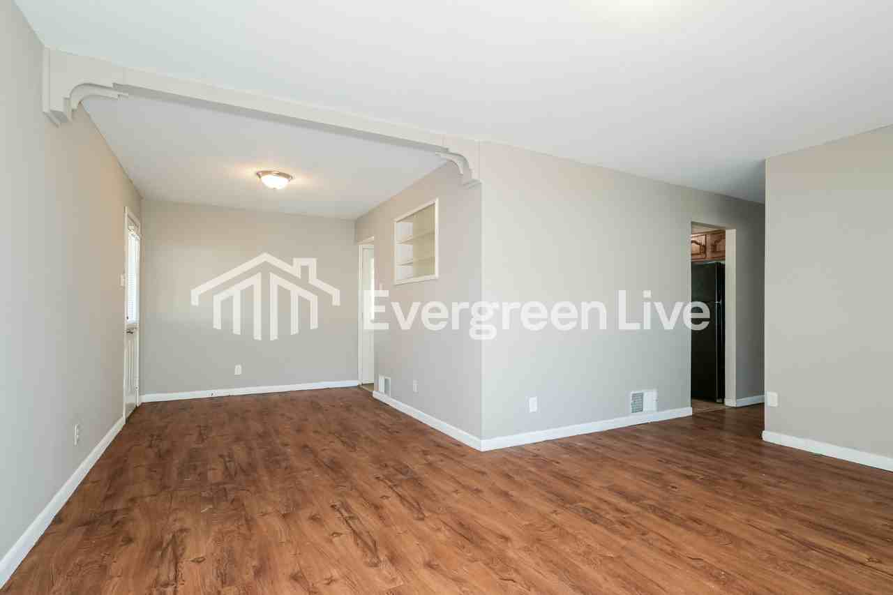 1220 S Waterford Dr - Photo 3 of 15