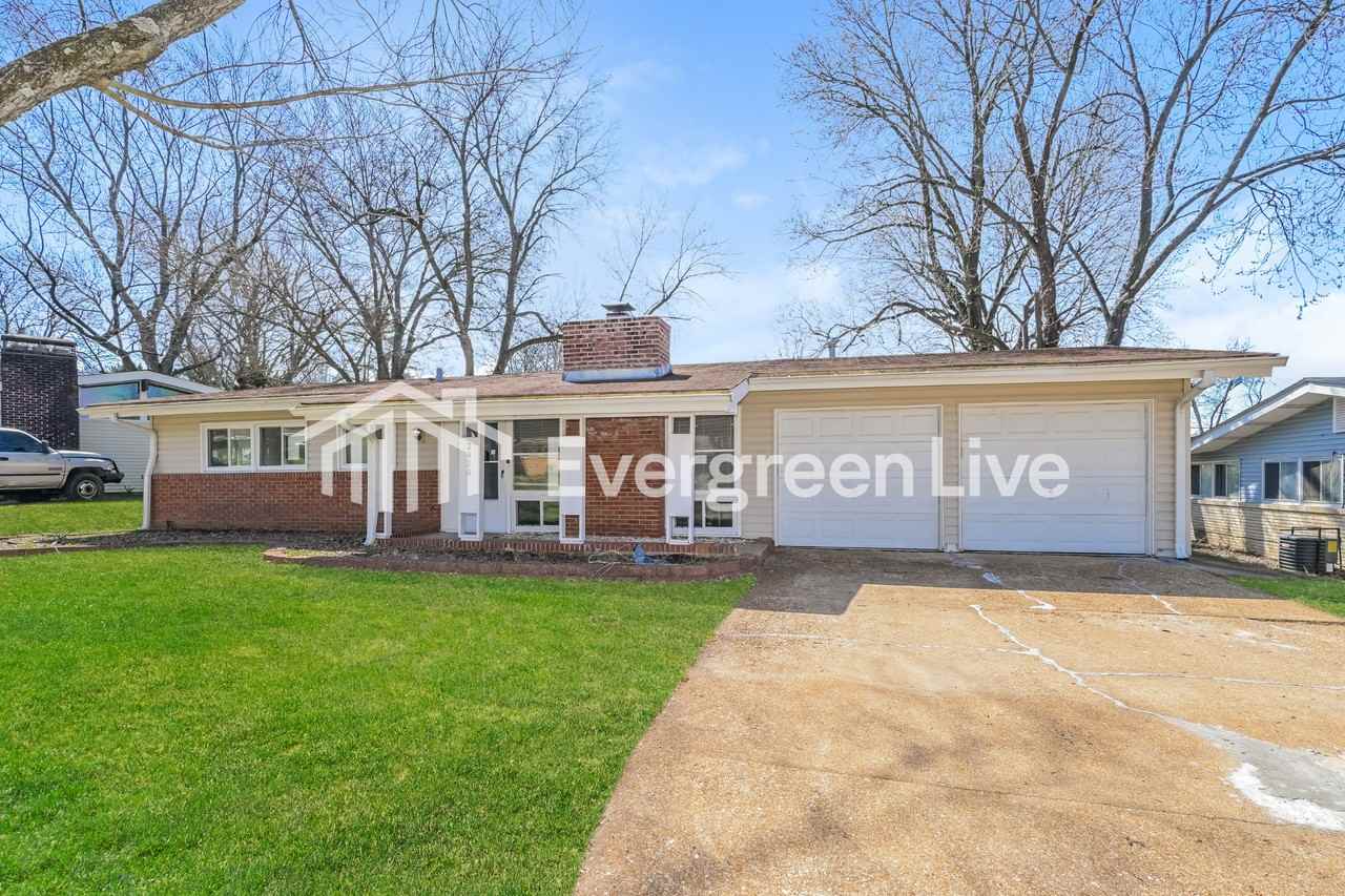 2420 Brook Dr