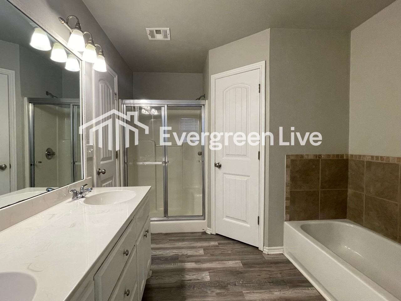 10605 Sw 32nd St - Photo 7 of 11