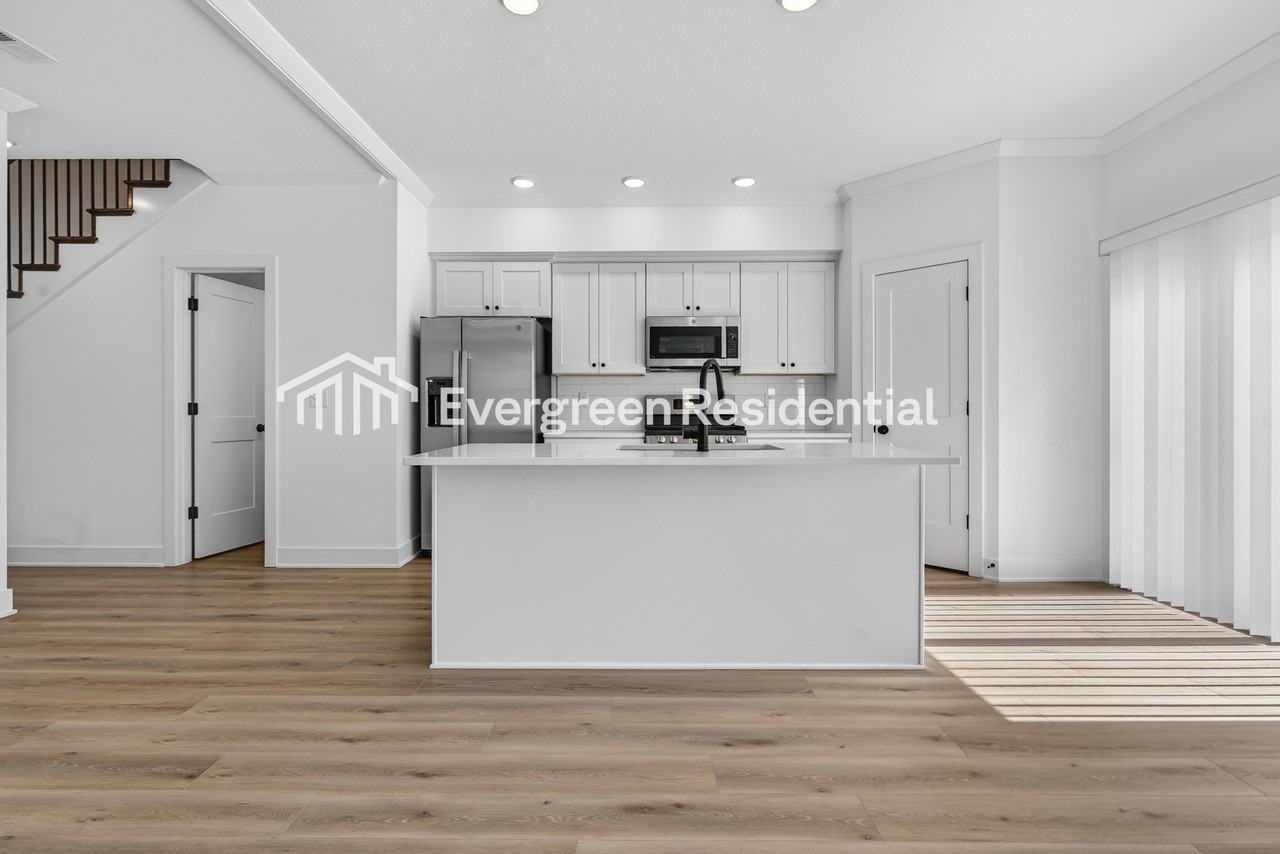 7001 Nw 82nd Ter - Photo 3 of 27
