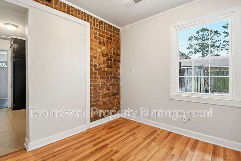 4467 Donwood Cir - Photo 6 of 28