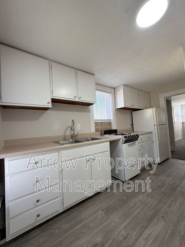 3424 S St #1 - Photo 2 of 14