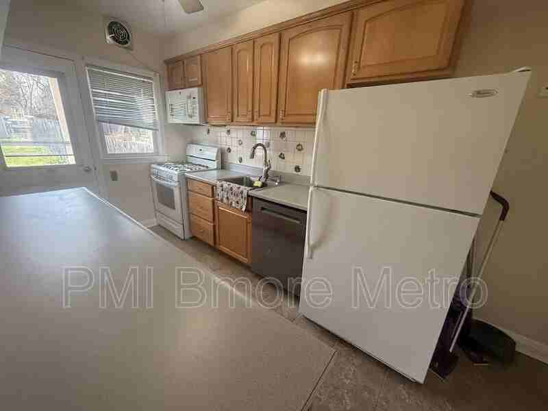 3609 Woodlea Ave - Photo 7 of 19