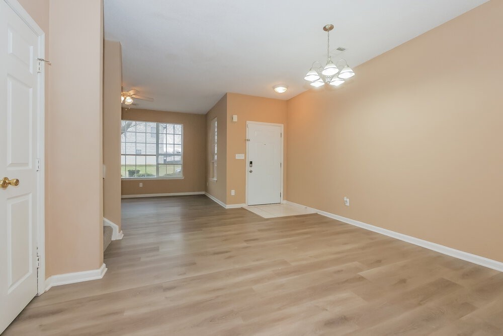 2367 Brianna Dr - Photo 5 of 17