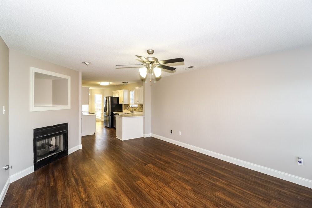 145 Penny Ln - Photo 4 of 16