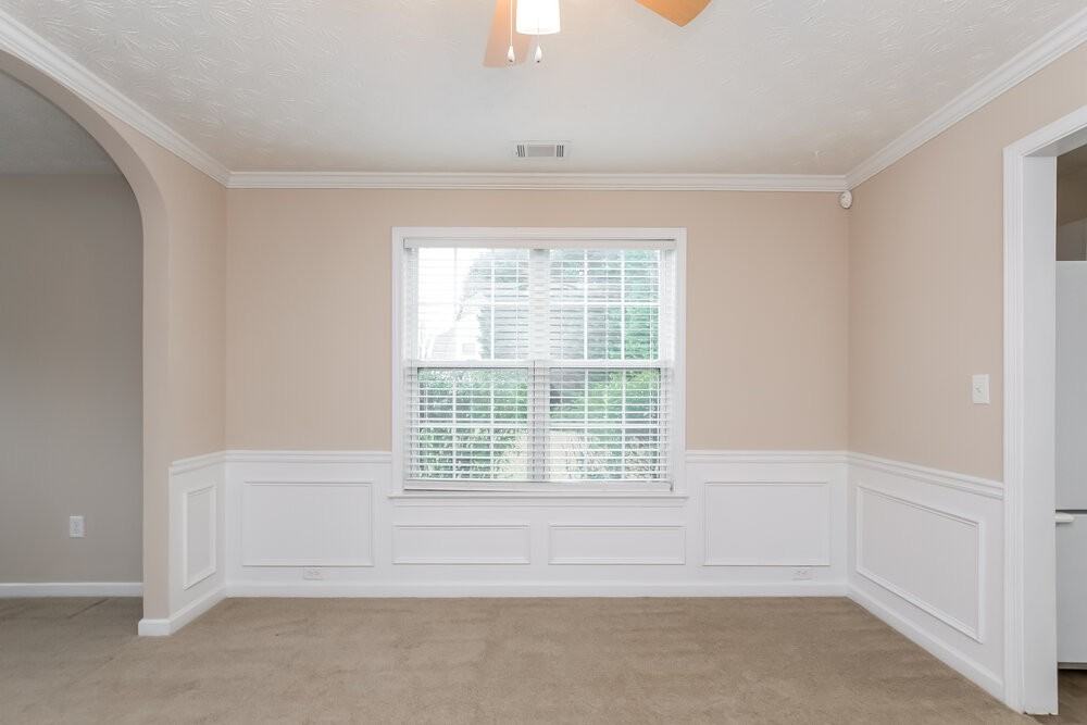 1675 Berrywood Way - Photo 4 of 15