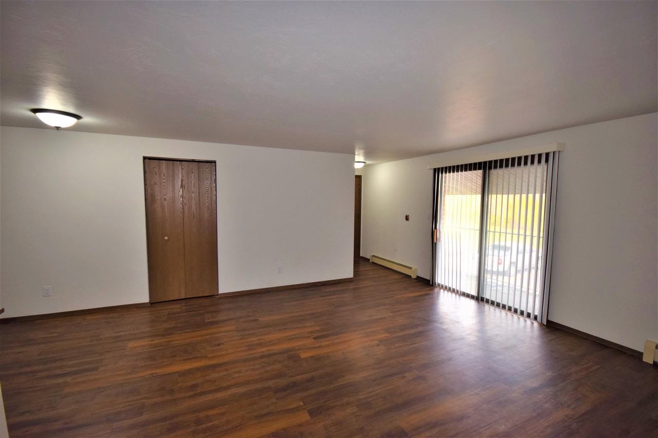 1760 Badger Street - Photo 5 of 12