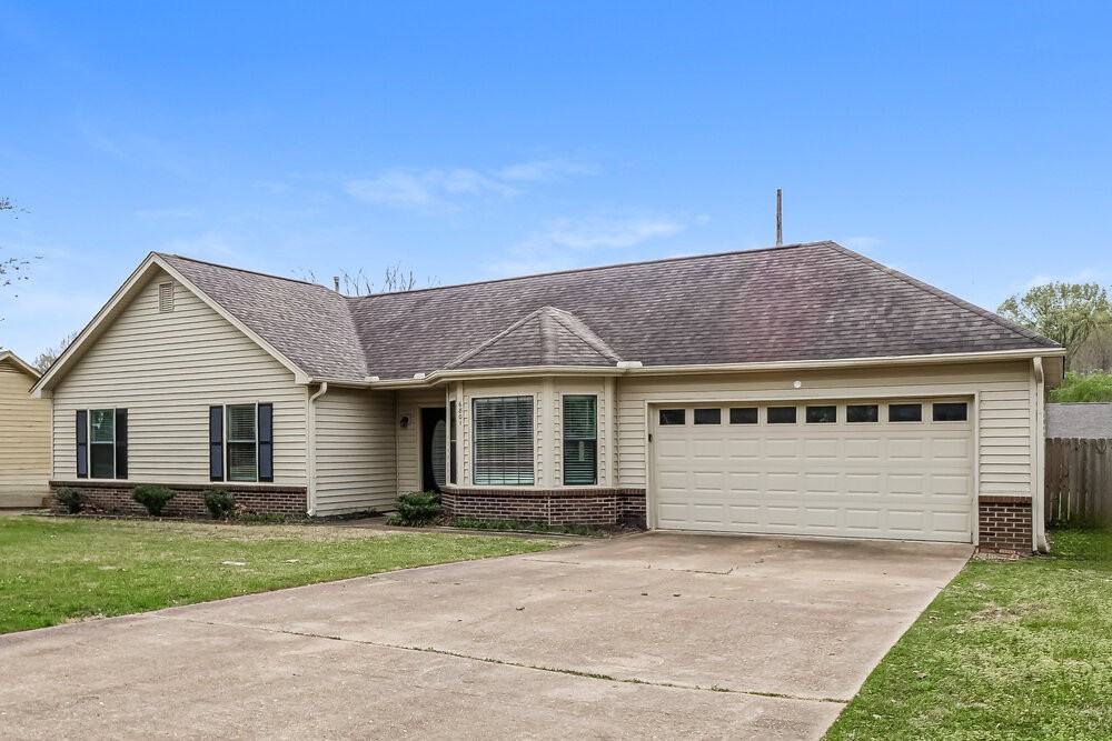 6801 Bramble Ln - Photo 3 of 16